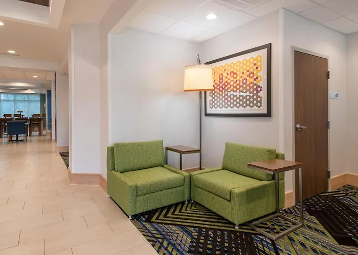 Holiday Inn Express & Suites Columbia-I-26 @ Harbison Blvd By Ihg